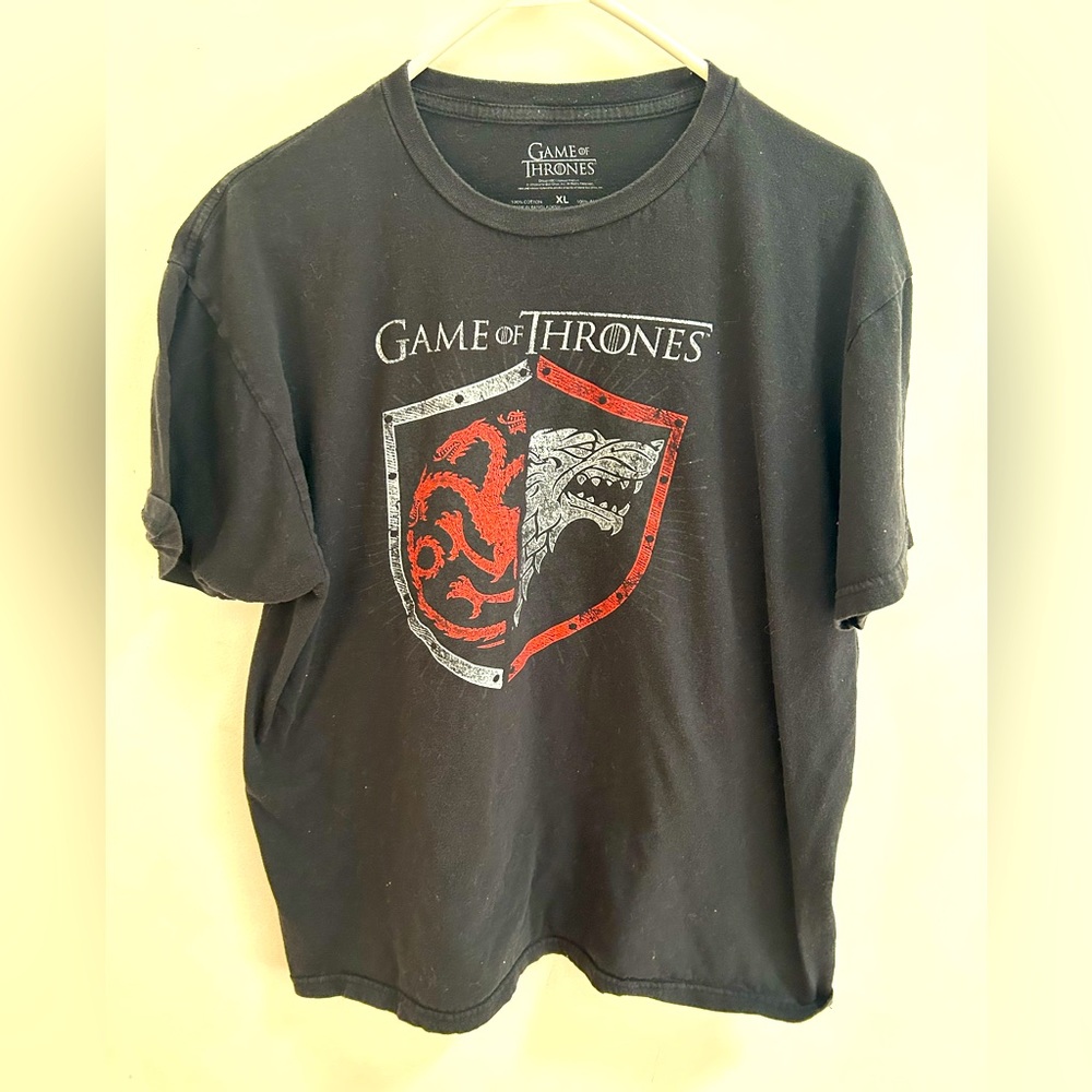 Game of Thrones Graphic T-Shirt Size XL